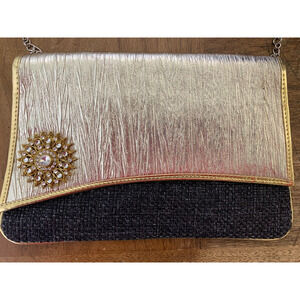 Gold Party Clutch With Crystal Ornament